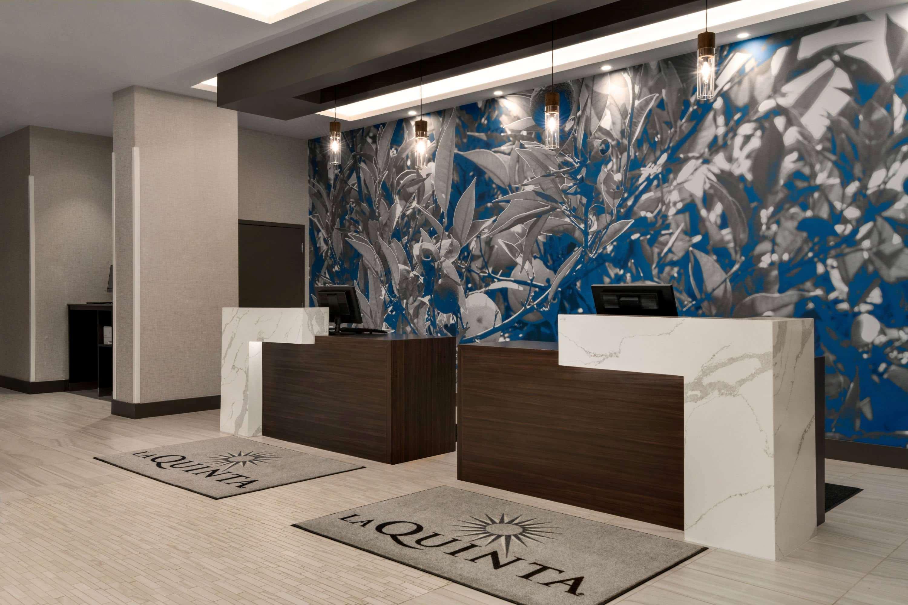 La Quinta Inn & Suites By Wyndham Orlando I-Drive Theme Parks Williamsburg 外观 照片
